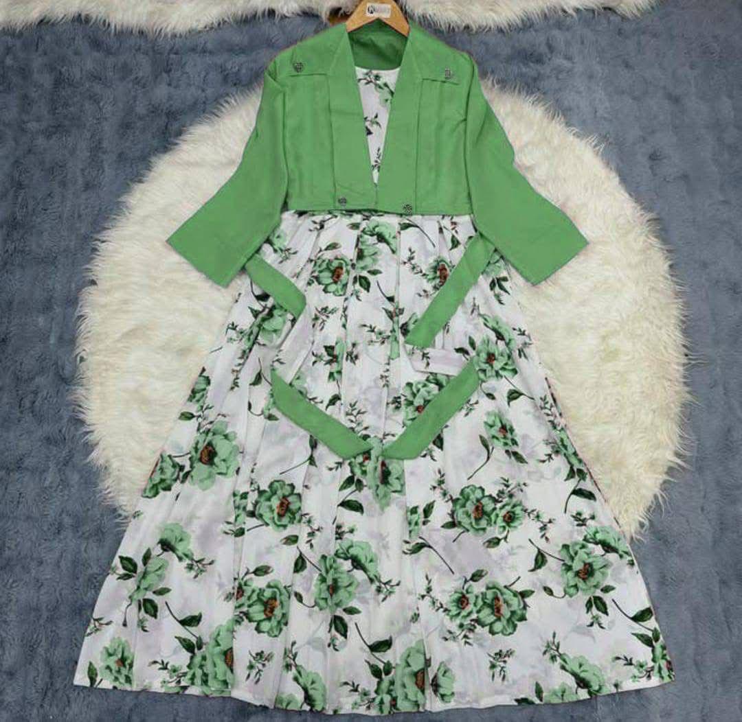 (Graphic Maxi Style)